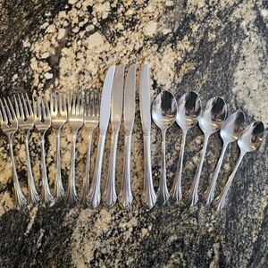 Oneida LTD 1881 Rogers REPOSE Stainless Flatware Set 15 pc assorted